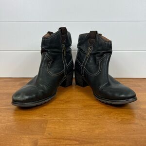 Pikolinos slouch boot black festival booties